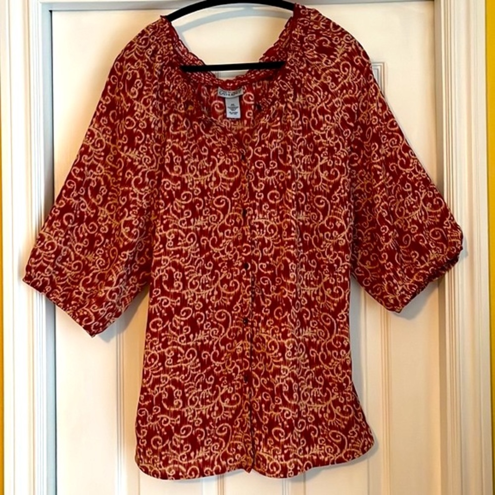 Beautiful Flowy Boho Top!